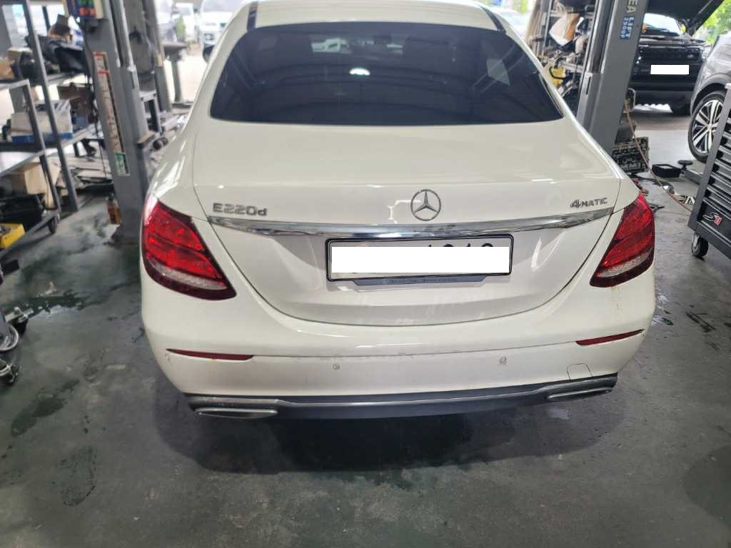 2018 Benz E-Class W213 E220d 4MATIC Avantgarde (474162) pre-producted
