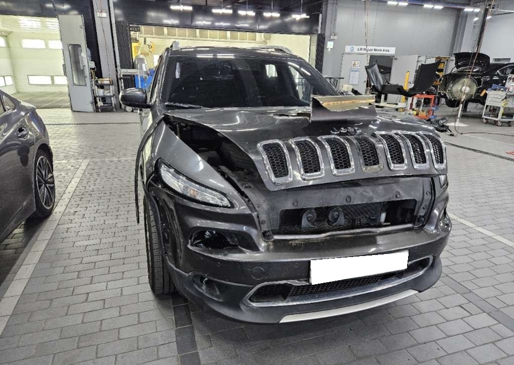 2017 Jeep Cherokee (KL) 2.2 Diesel Limited 4WD (628188) pre-producted