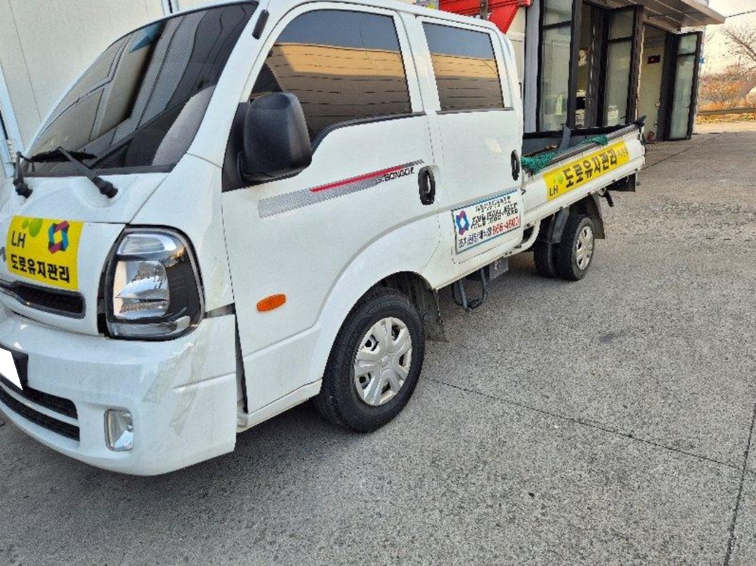 2023 The New Bongo 3 1.0 ton double cab GLS (692004) pre-producted