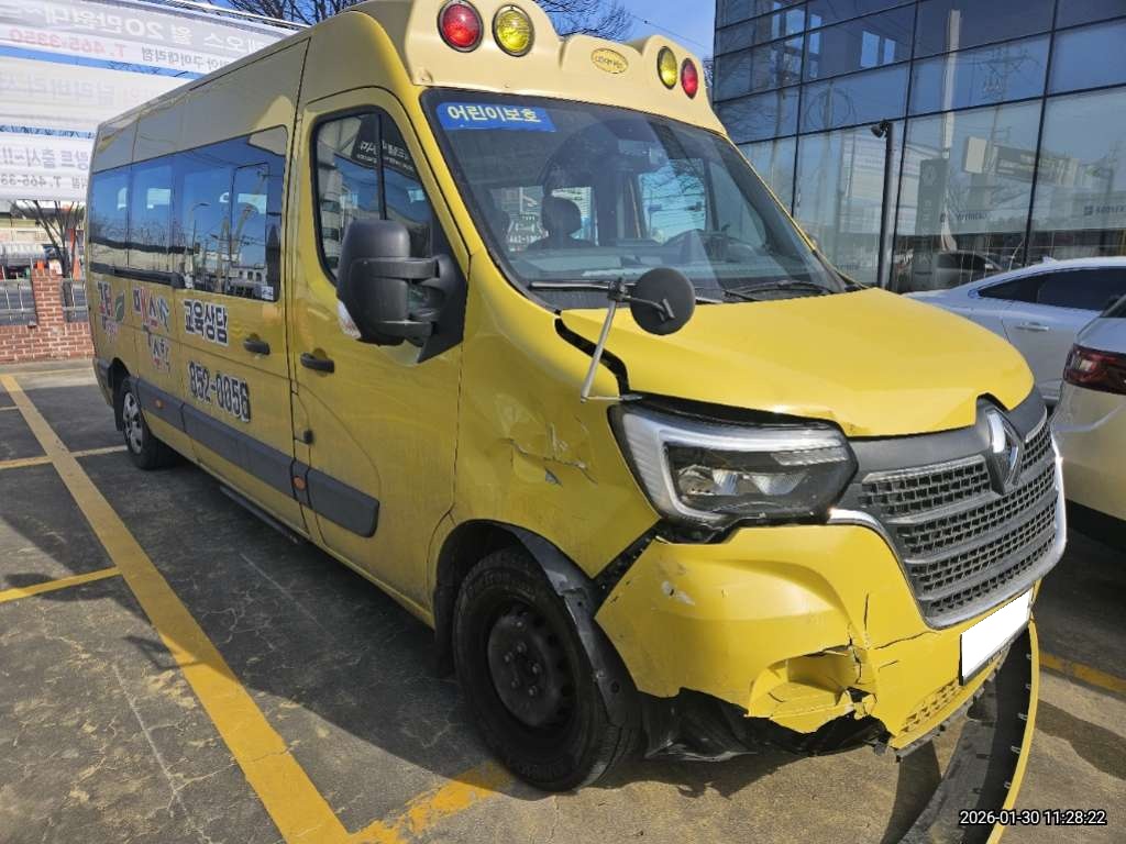 2020 Master Bus 2.3 (280094) pre-producted