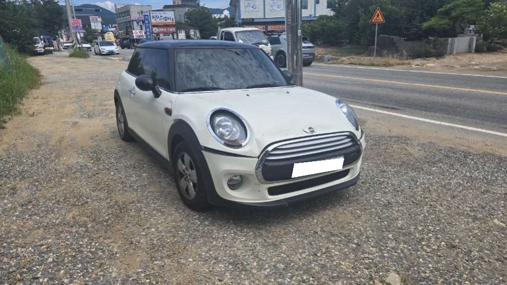 2015 Mini Cooper D (A64000) pre-producted