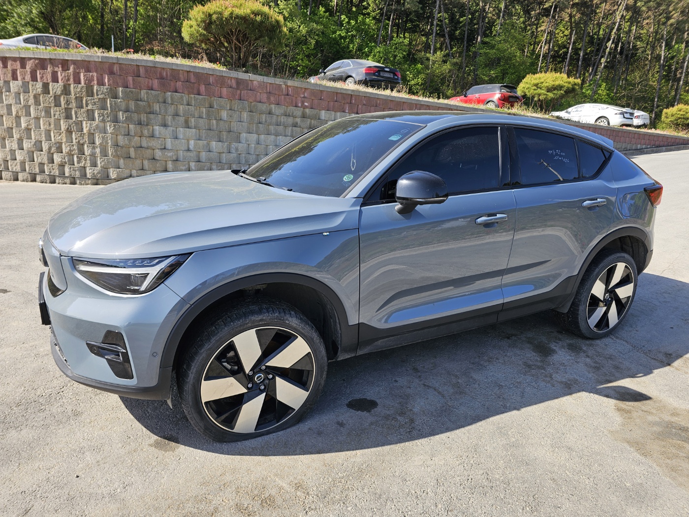 2023 Volvo C40 Recharge Twin Ultimate AWD (S/N: 049060)