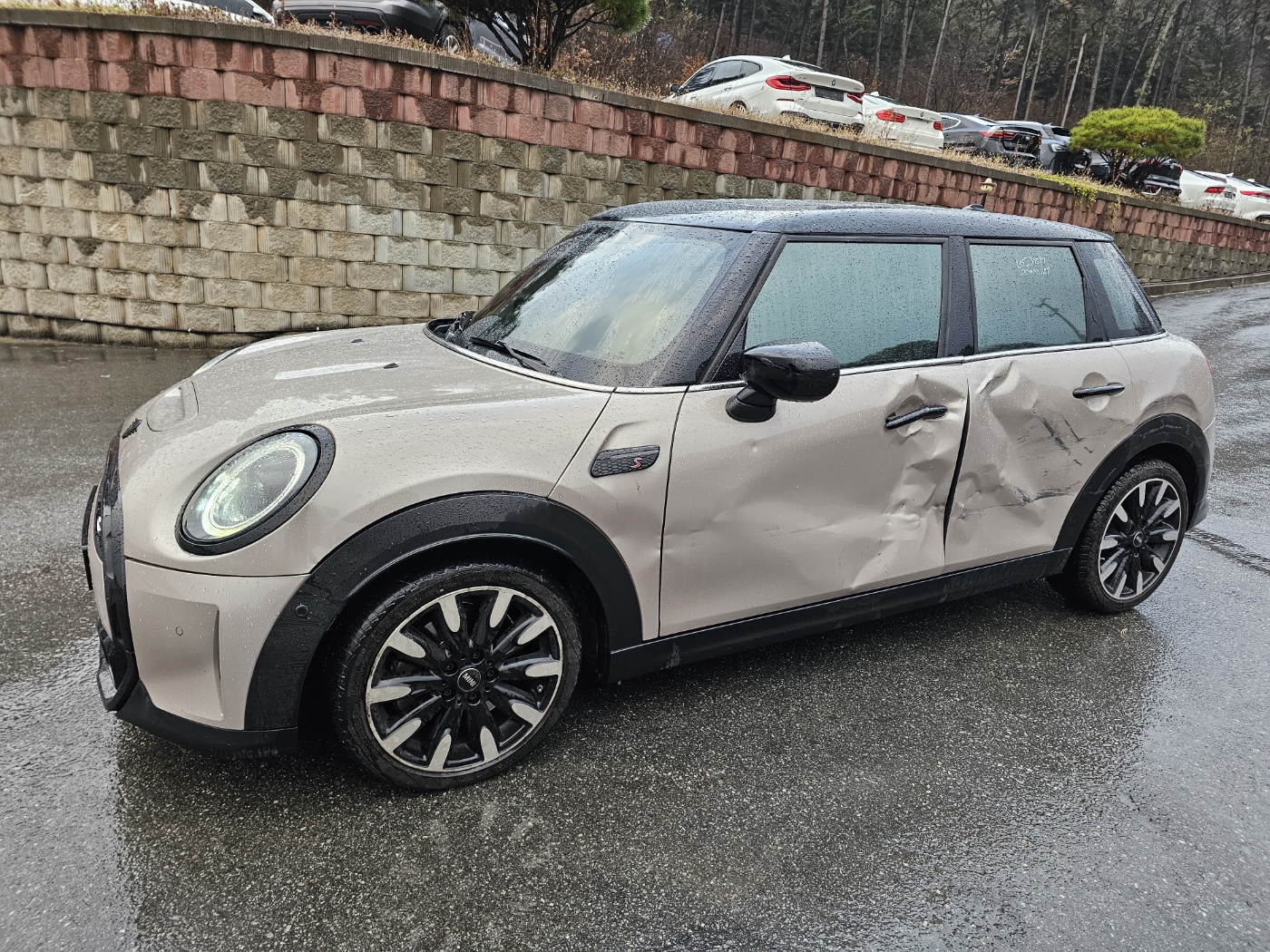 2022 MINI Cooper S 5-door Classic 3rd Gen (S/N: S26268)