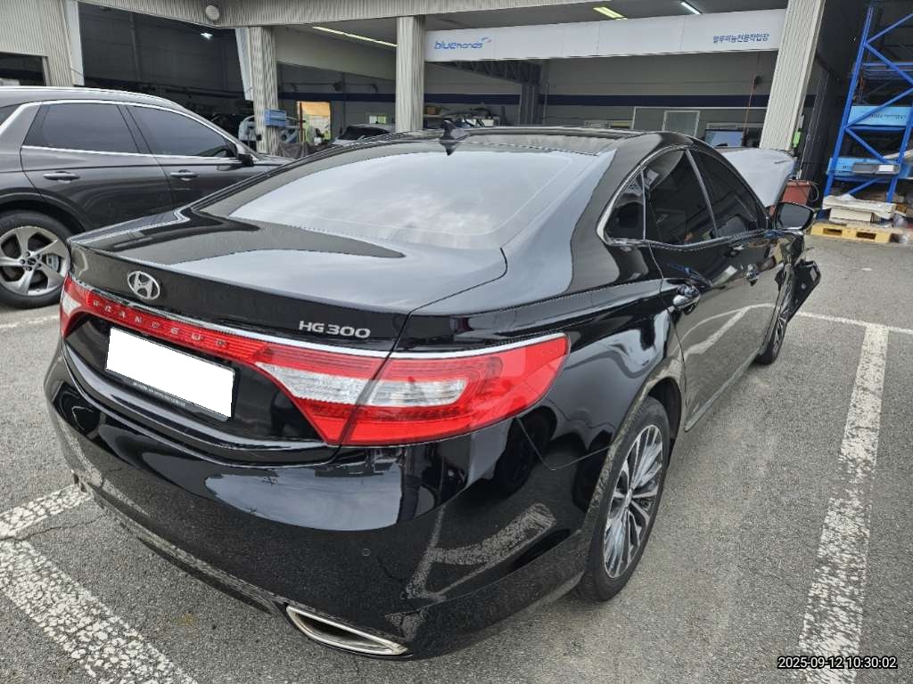 2014 Grandeur HG HG300 EXCLUSIVE Special (282300) pre-producted