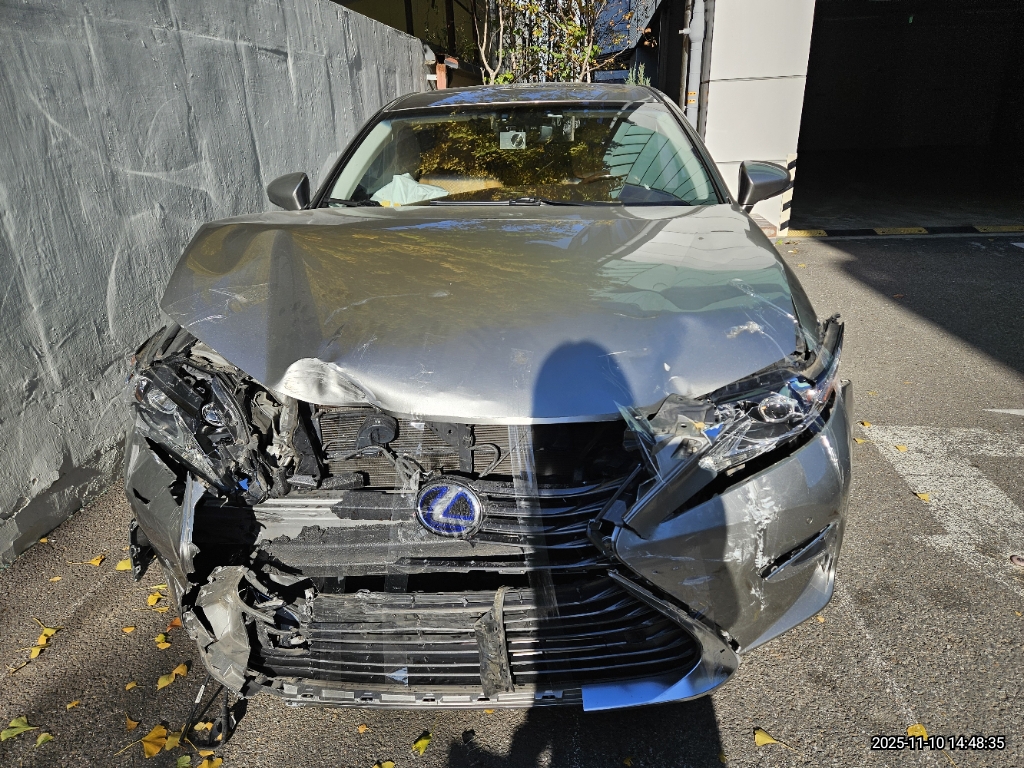 [SOLDOUT]2016 Lexus New ES300h Supreme (127673) pre-producted