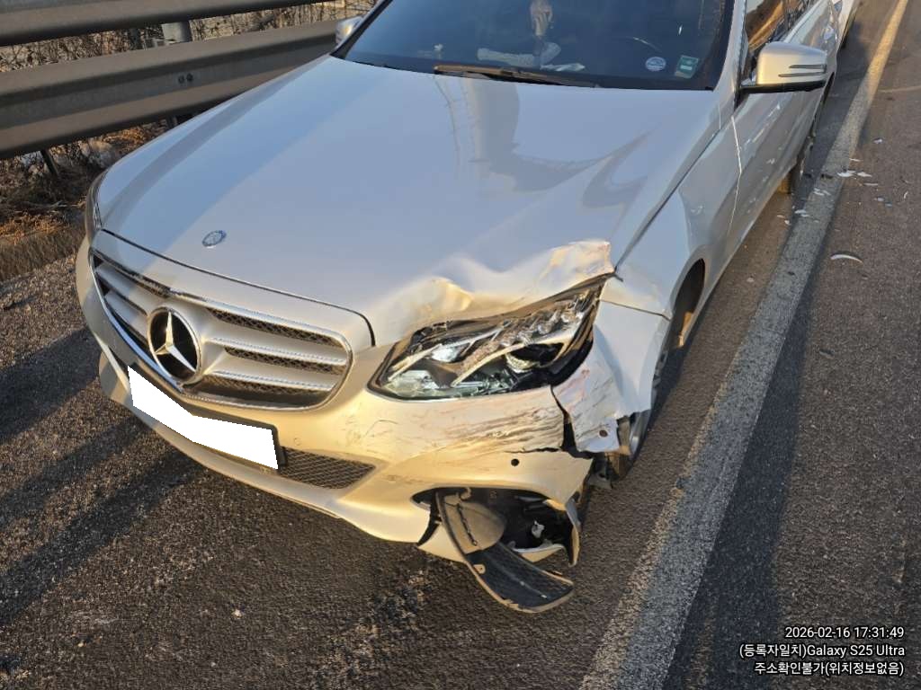 2016 Benz E-Class W212 E250 BlueTEC 4MATIC Avantgarde (306851) pre-producted