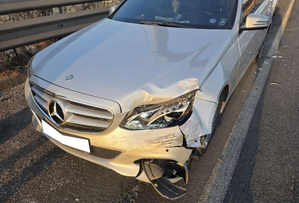 2016 Benz E-Class W212 E250 BlueTEC 4MATIC Avantgarde (306851) pre-producted