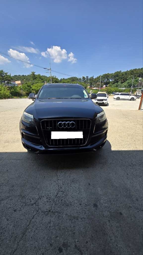 2012 Audi Q7 3.0 TFSI Quattro (003467) pre-producted