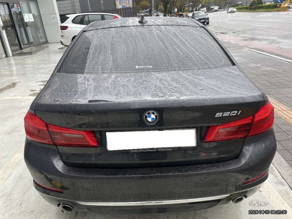 [Reserved]2020 BMW 5 Series (G30) 520i Luxury (D86820) pre-producted