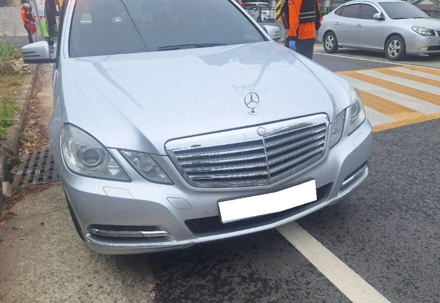 2011 Benz E-Class W212 E300 Elegance (321116) pre-producted