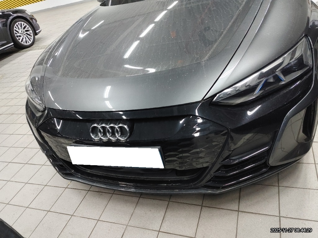 2022 Audi e-tron GT Quattro Premium (009828) pre-producted