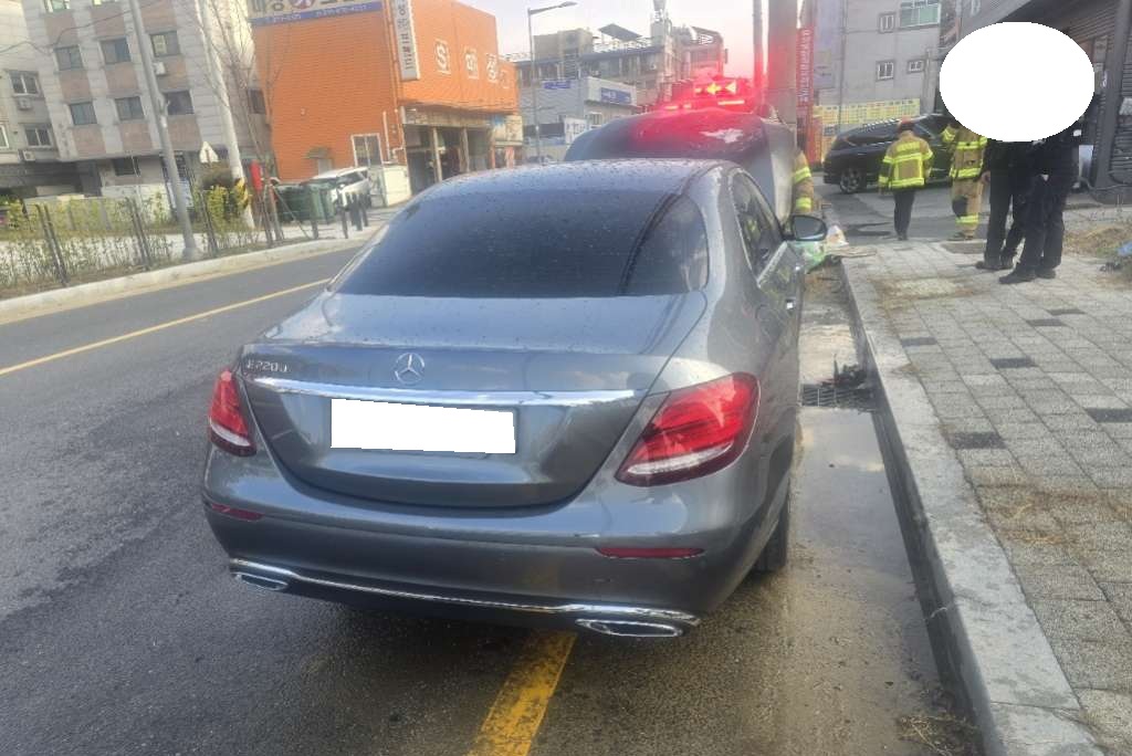 2017 Benz E-Class W213 E220d Exclusive (079135) pre-producted