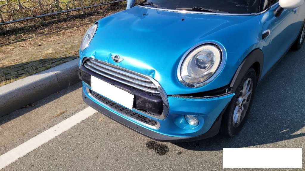2015 Mini Cooper 5-door (B04629) pre-producted