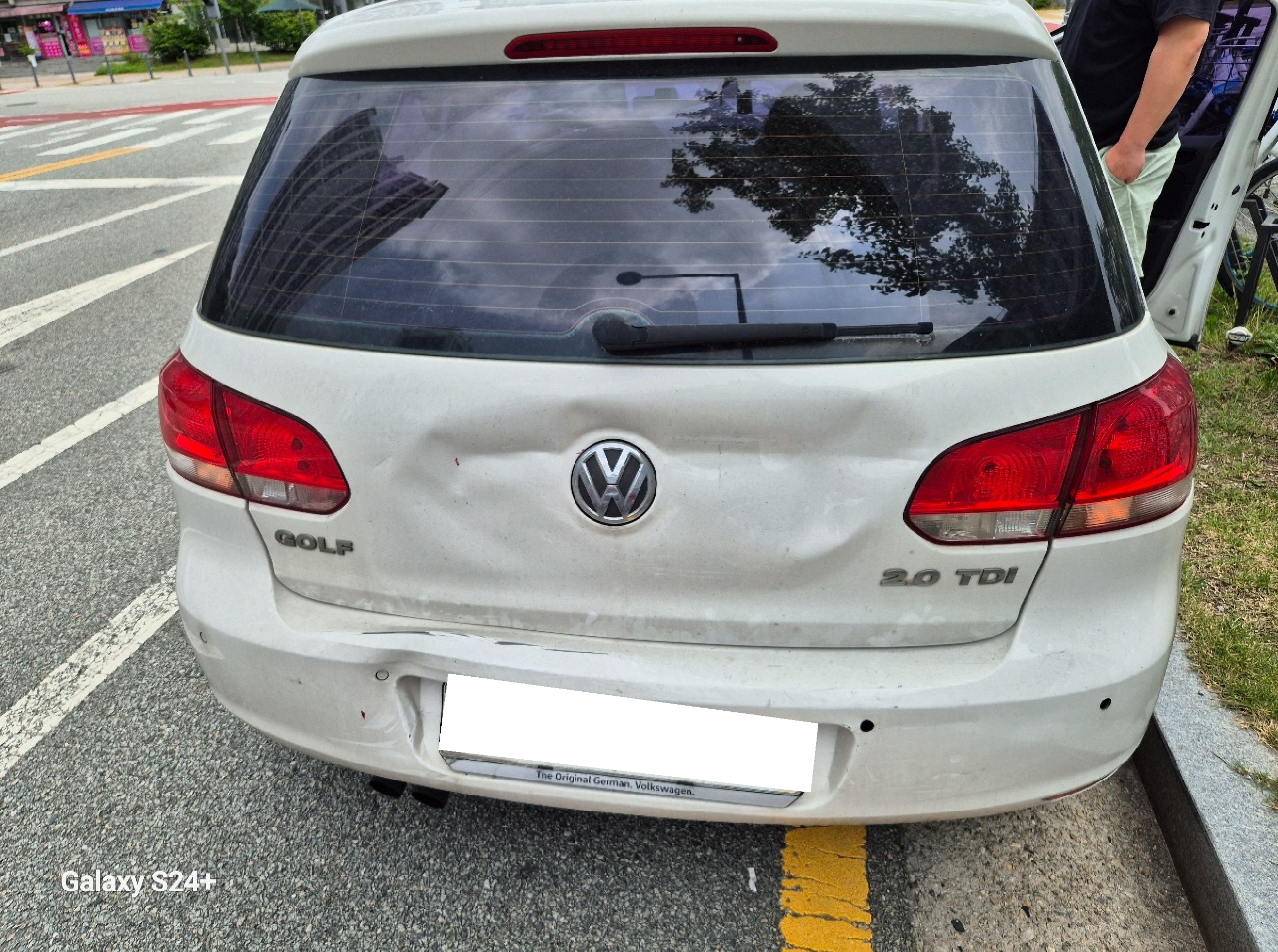 2010 Volkswagen Golf 6th gen 2.0 TDI (416554) pre-producted
