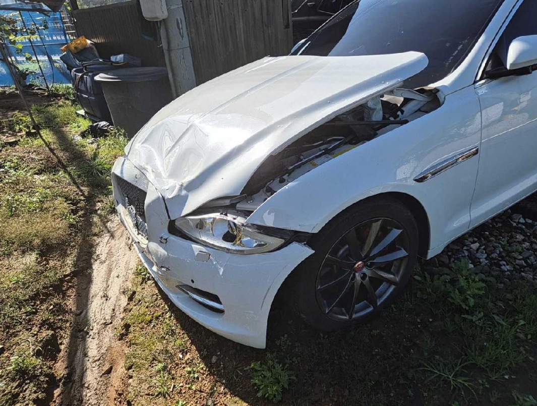 2014 Jaguar XJ (X351) 3.0D Premium Luxury LWB (V71927) pre-producted