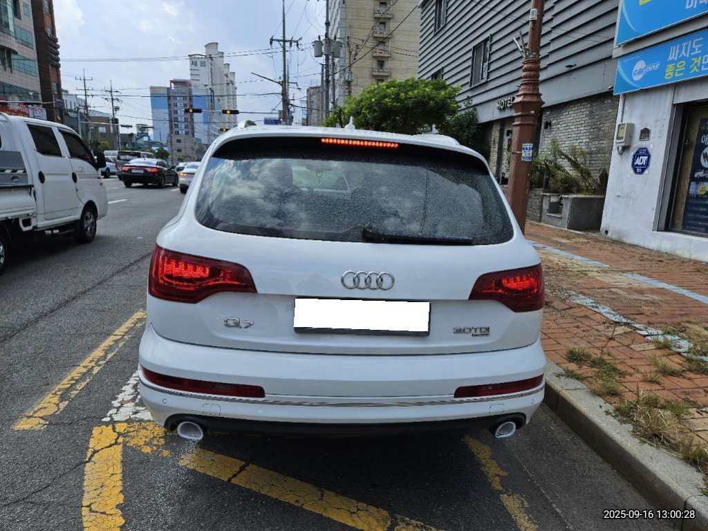2013 Audi Q7 3.0 TDI quattro (011459) pre-producted
