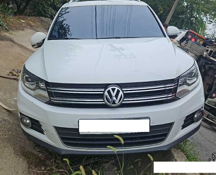 [SOLDOUT]2014 Volkswagen New Tiguan 2.0 TDI Premium (617397) pre-producted