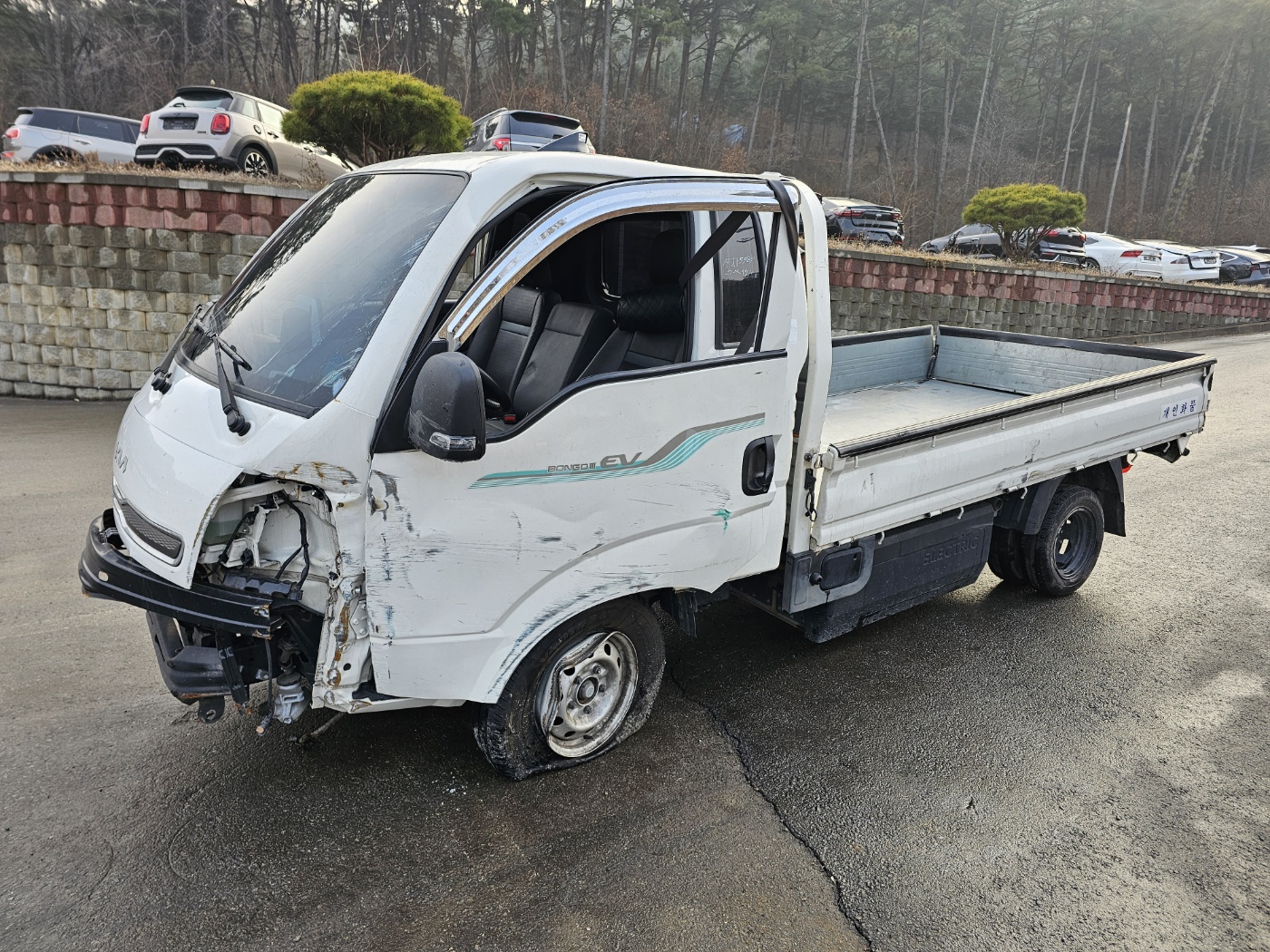 2022 Bongo 3 (EV) 1.0 ton King Cab 2WD GLS (S/N: 017030)