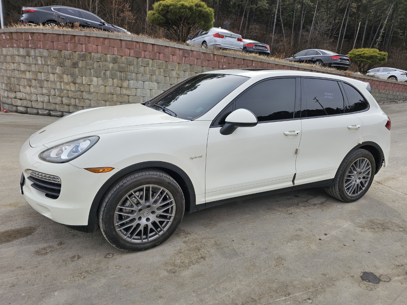 2012 Porsche New Cayenne 3.0 S Hybrid (S/N: A90737)