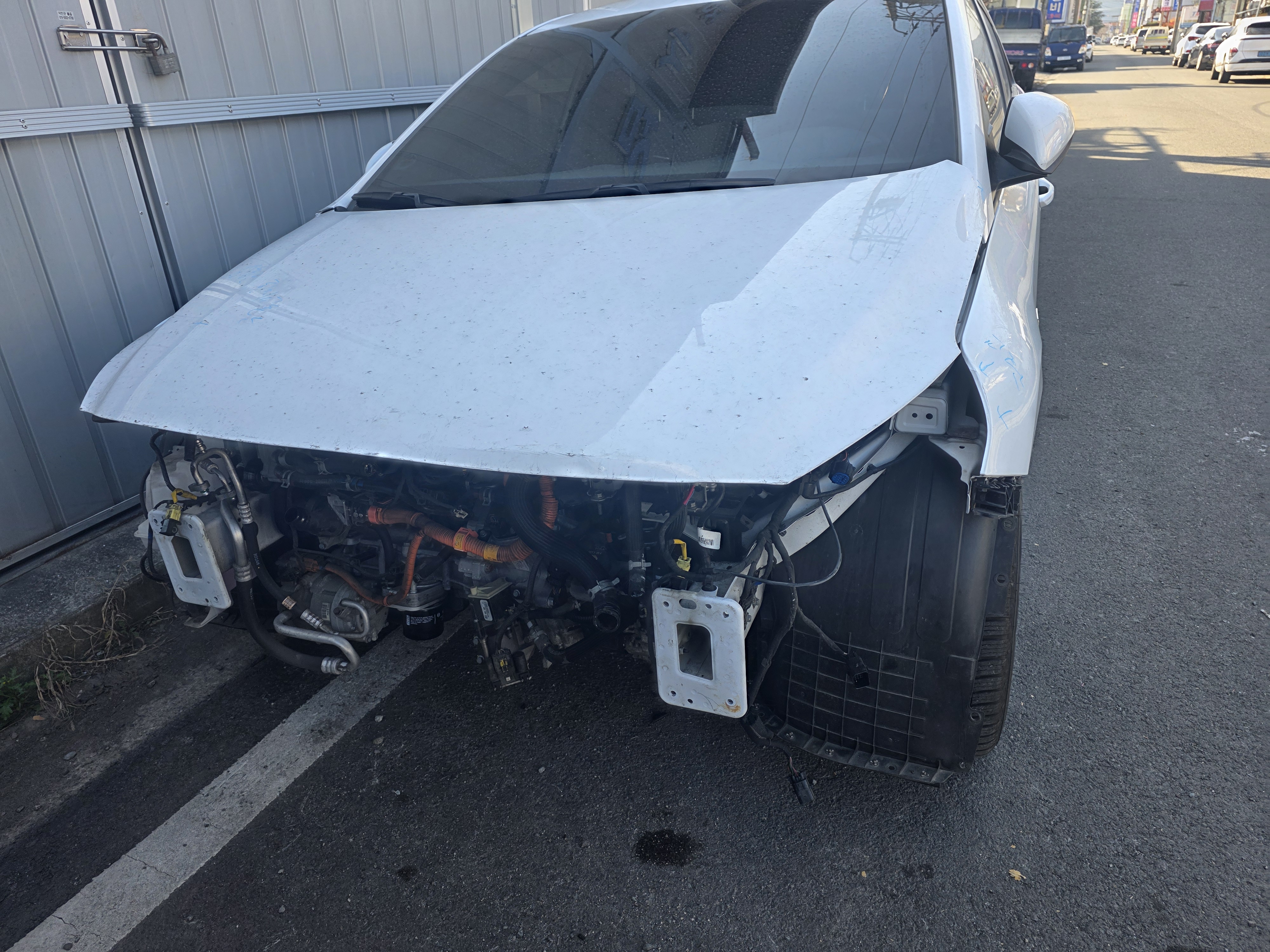 2018 Ioniq I (089548) pre-producted