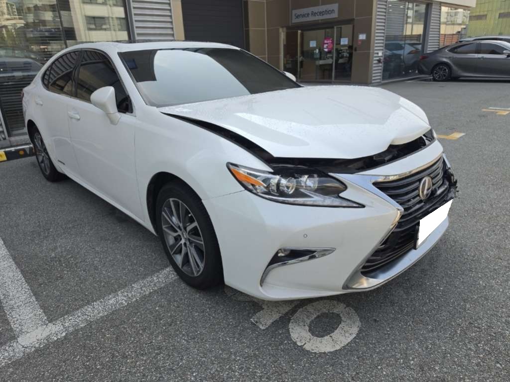 [Reserved]2017 Lexus New ES300h Supreme (142098) pre-producted
