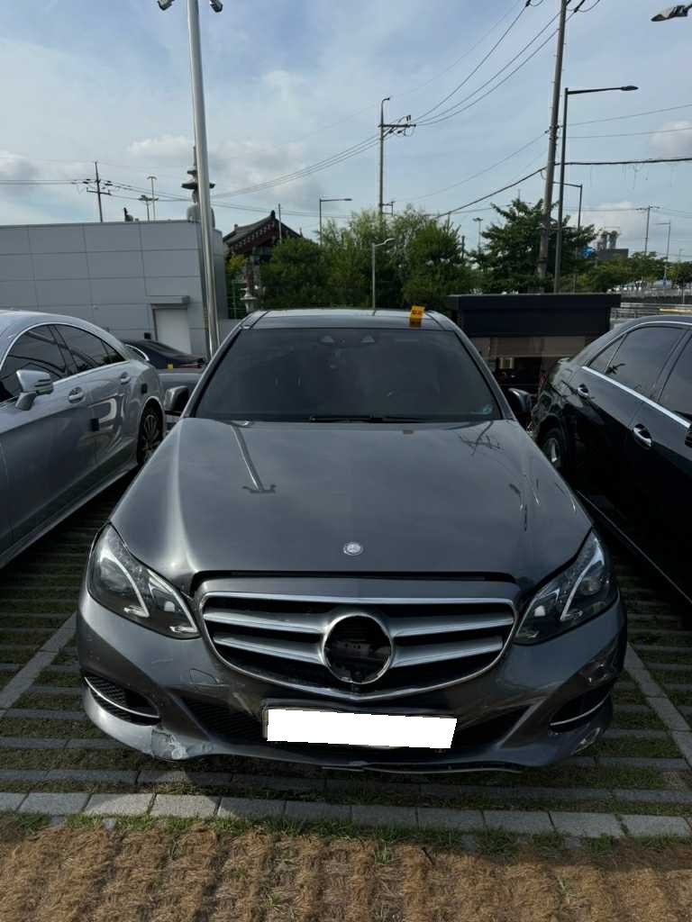 2016 Benz E-Class W212 E250 Bluetec 4MATIC Avantgarde (310026) pre-producted