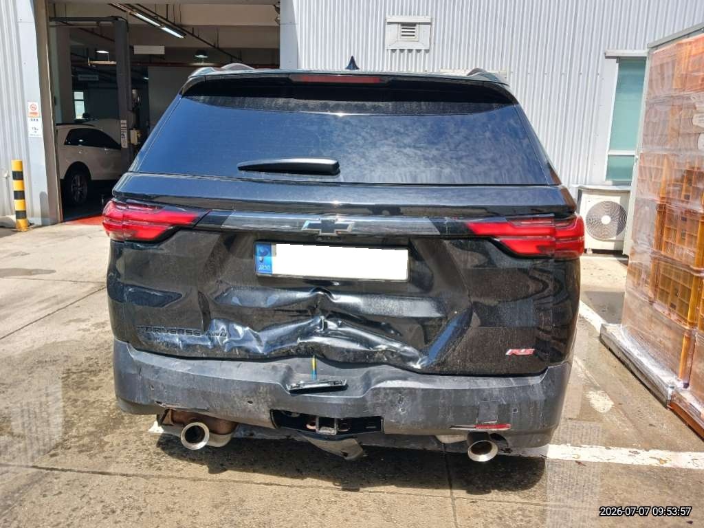 2023 Traverse 3.6 AWD LT (130068) pre-producted