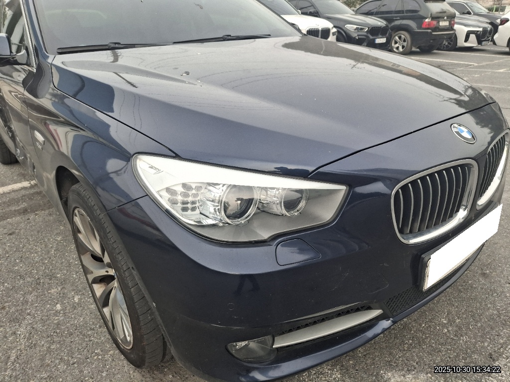 2012 BMW 5 Series GT (F07) 535i xDrive (R76973) pre-producted