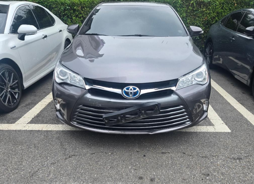 2017 Toyota New Camry Hybrid LE (227085) pre-producted