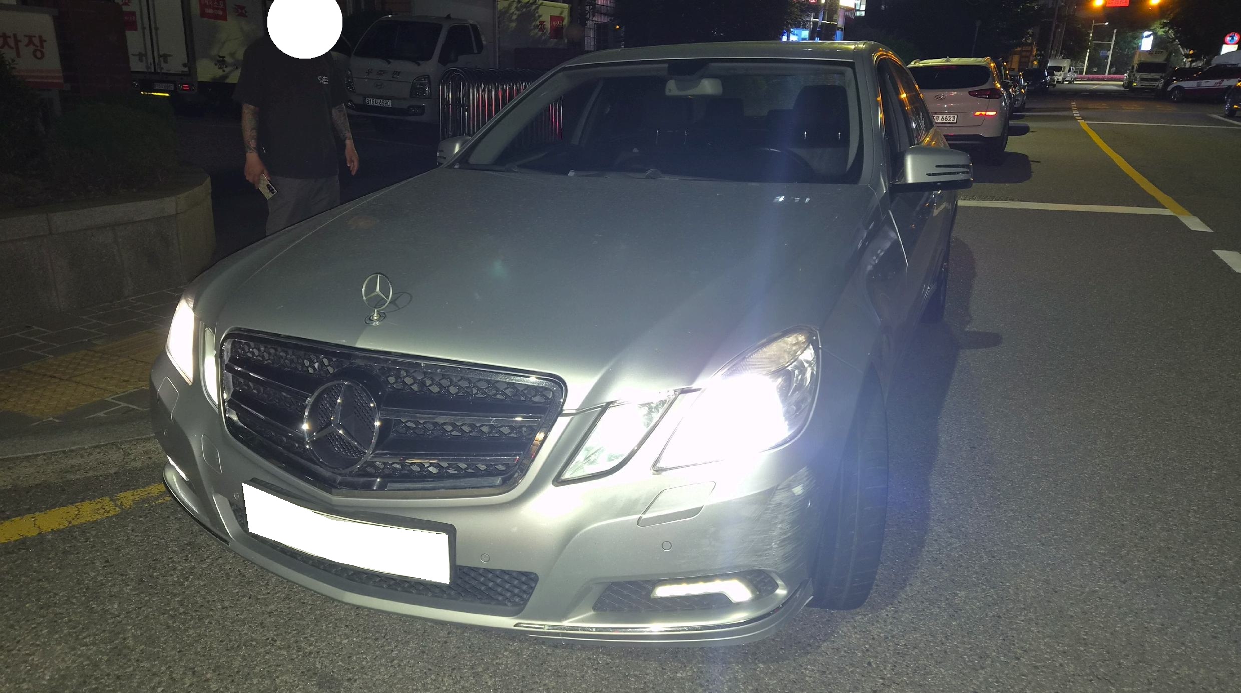 2010 Benz E-Class W212 E300 (127890) pre-producted