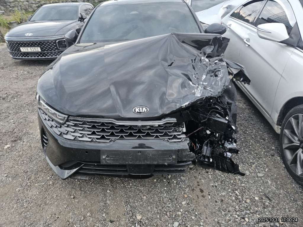 2020 K5 3rd gen hybrid 2.0 Signature (005357) pre-producted