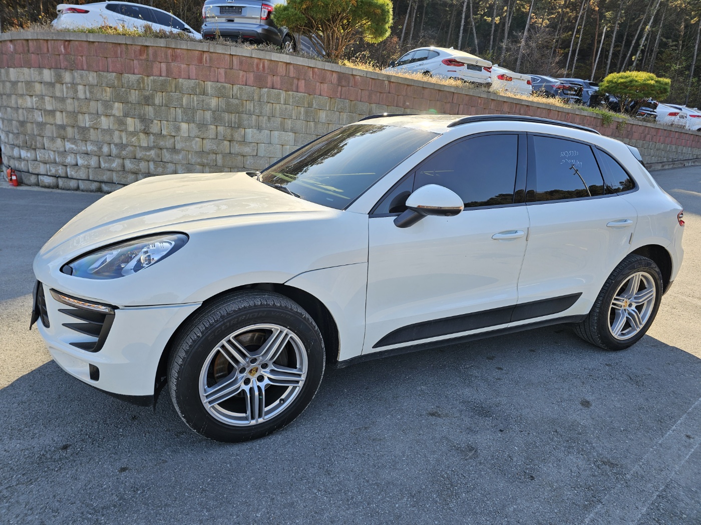 2017 Porsche Macan Gasoline 2.0 (S/N: B22796)