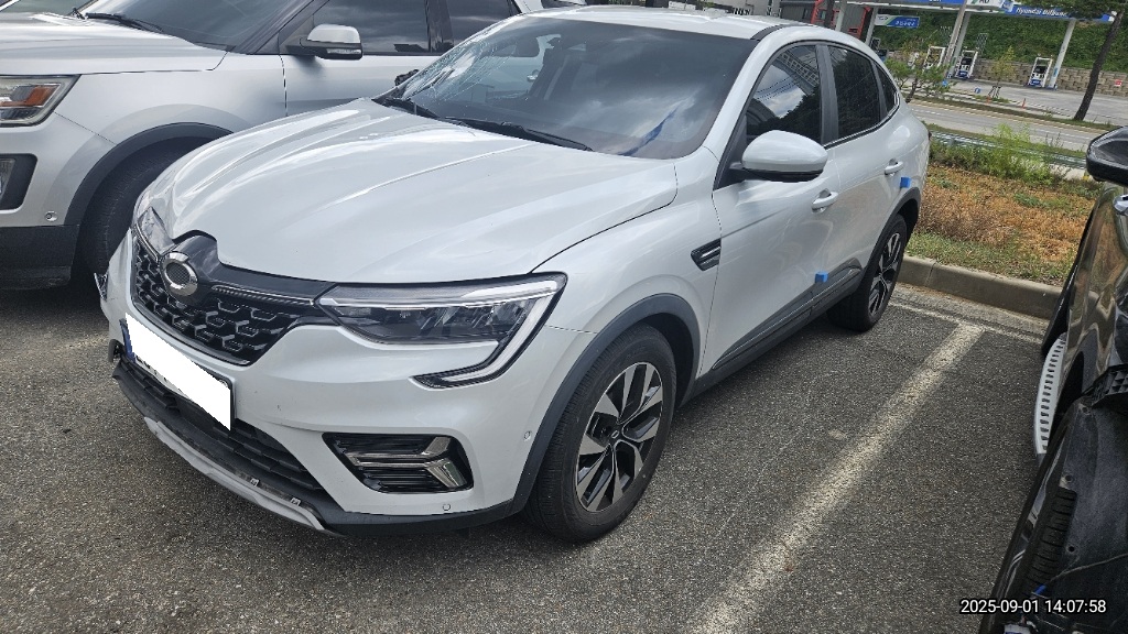 [Reserved]2023 XM3 1.6 GTe RE (038114) pre-producted
