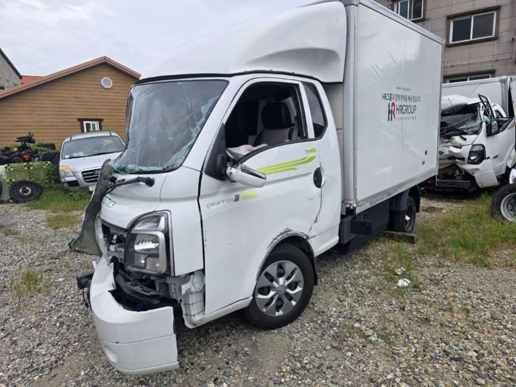 [SOLDOUT]2023 Porter 2 (EV) 1.0 ton Super Cab (061190) pre-producted