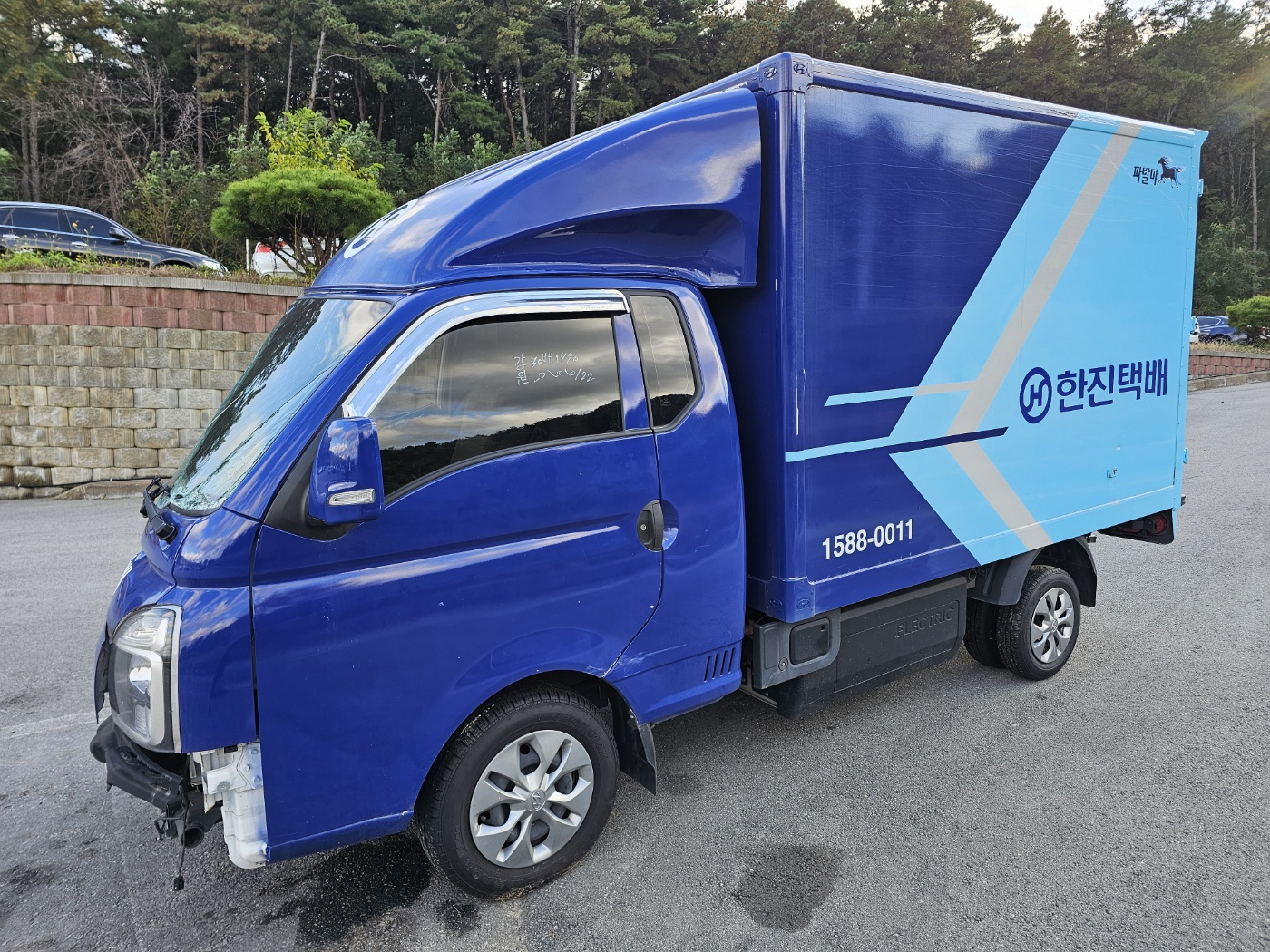 2023 Porter 2 (EV) 1.0 ton Super Cab (S/N: 072836)