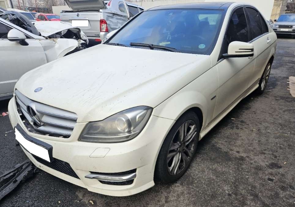 [Reserved]2012 Benz C-Class W204 C200 CGI Avantgarde (617131) pre-producted