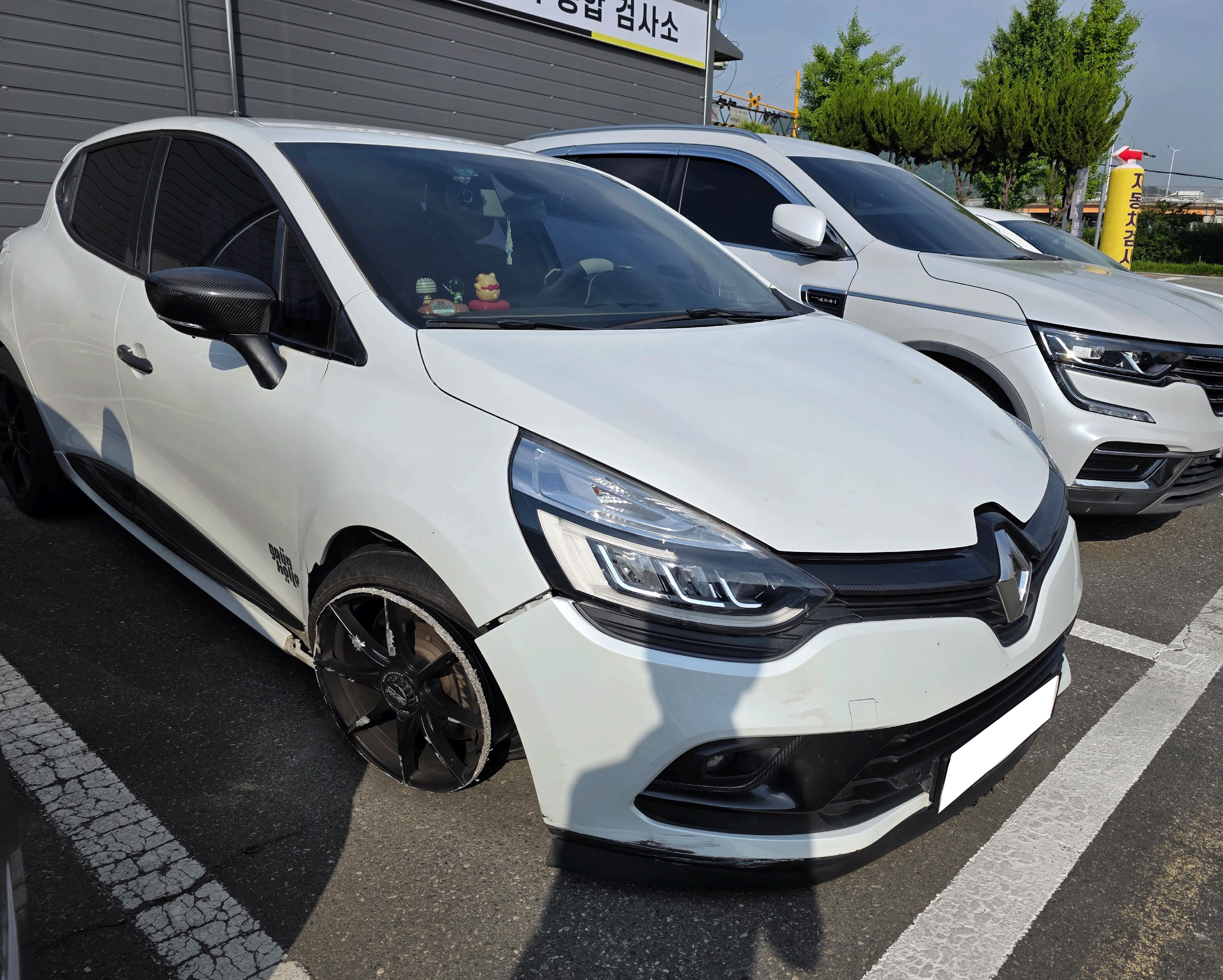2018 Clio (437973) pre-producted