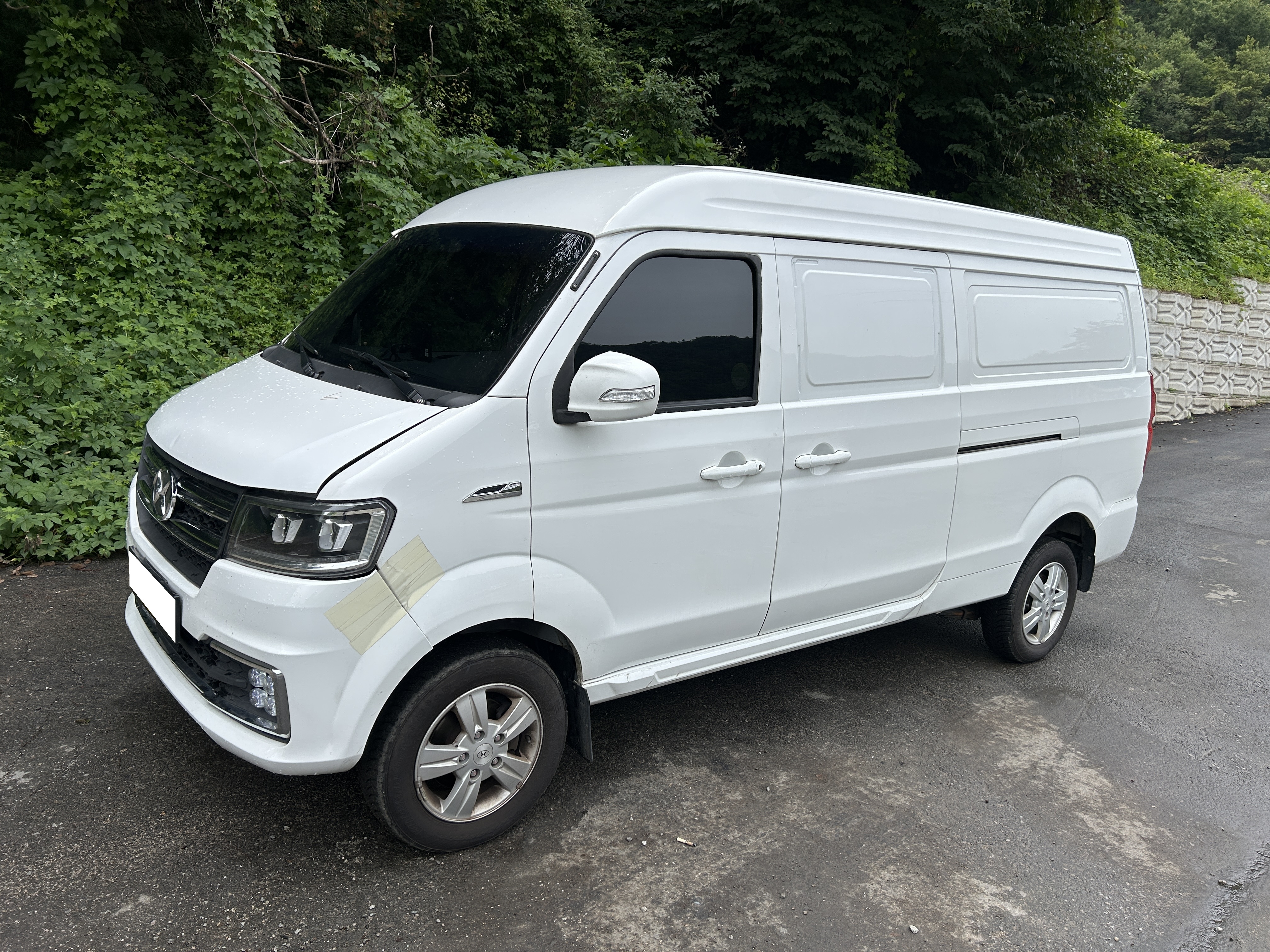 [Reserved]2023 ET VAN 2seats van (S/N: 001259)