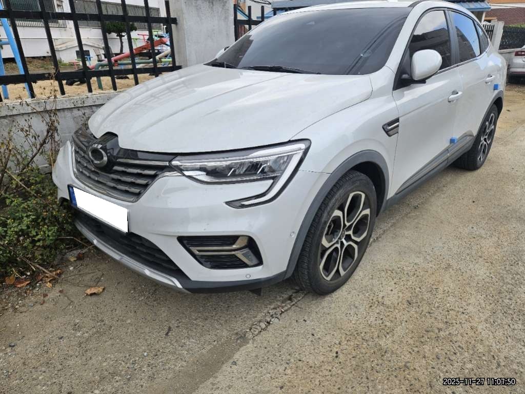 2023  XM3 1.3 TCe RE Signature (036156) pre-producted