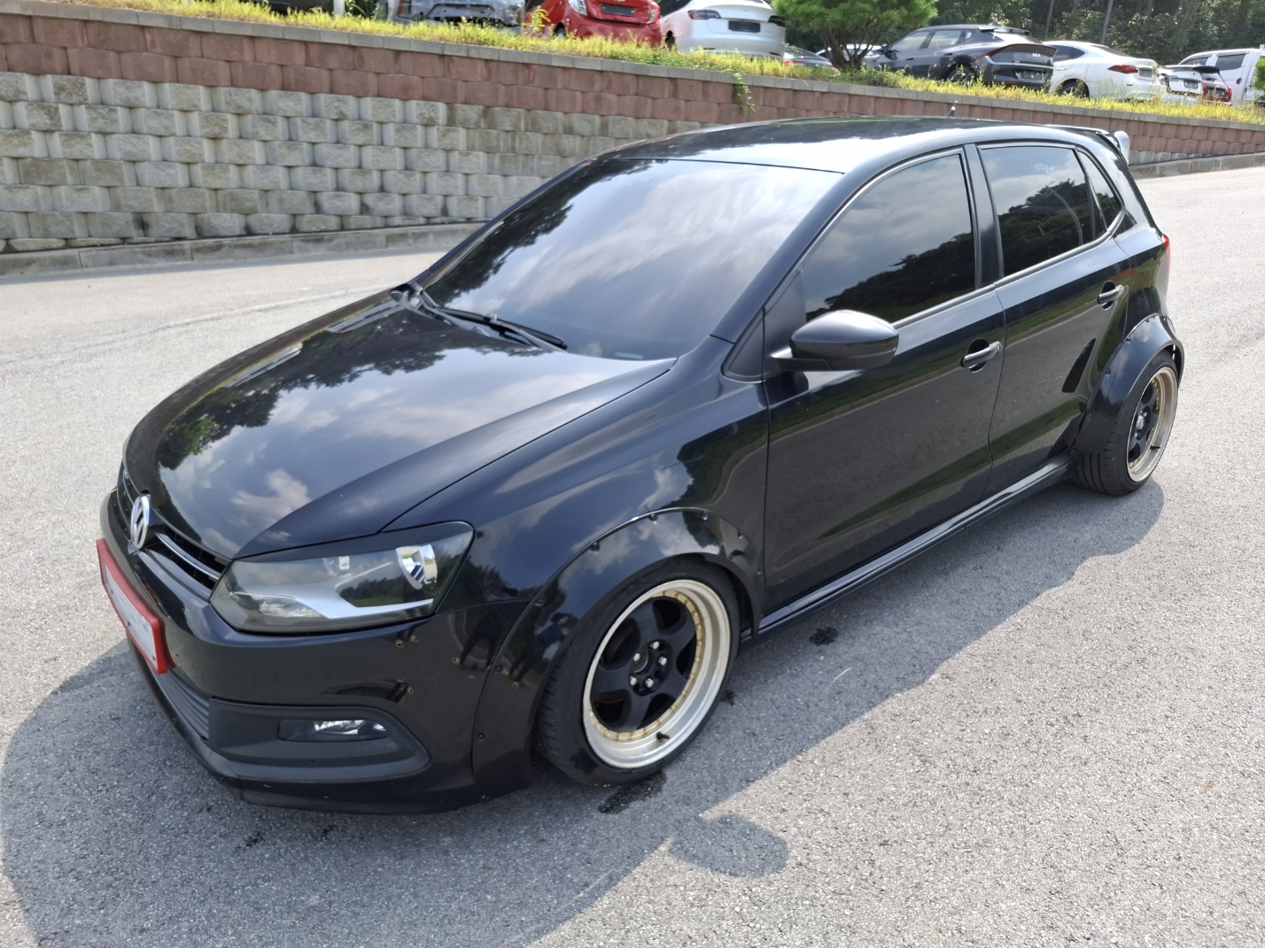 2014 Volkswagen Polo 1.6 TDI R-LINE (S/N: 056045)