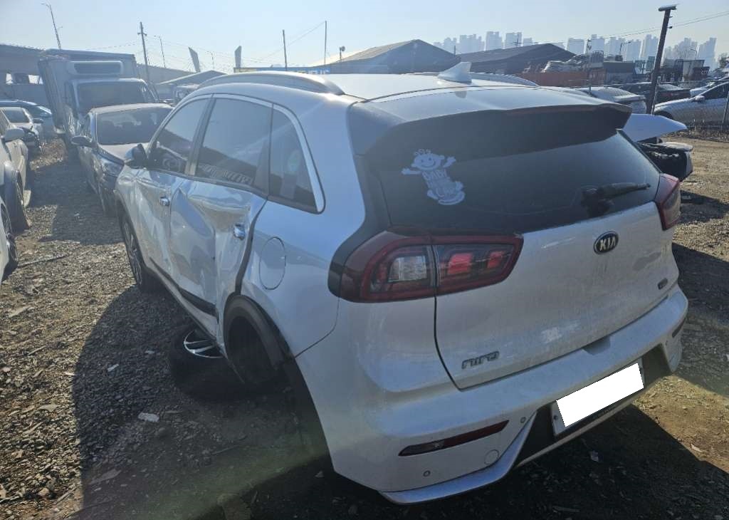 2017 Niro 1.6 Hybrid Noblesse (058719) pre-producted