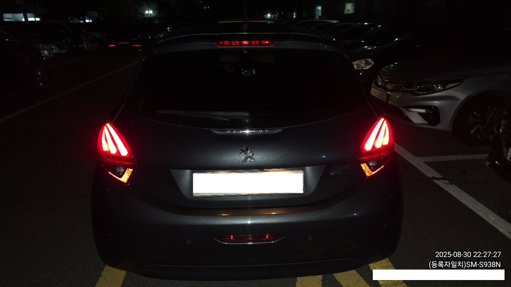 [SOLDOUT]2015 Peugeot 208 1.6 5-door (002967) pre-producted