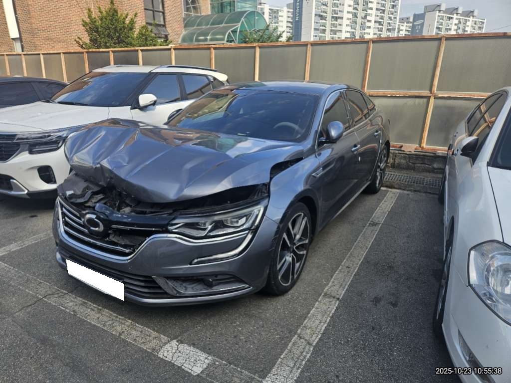 2016 SM6 Gasoline 1.6 TCe RE (004869) pre-producted