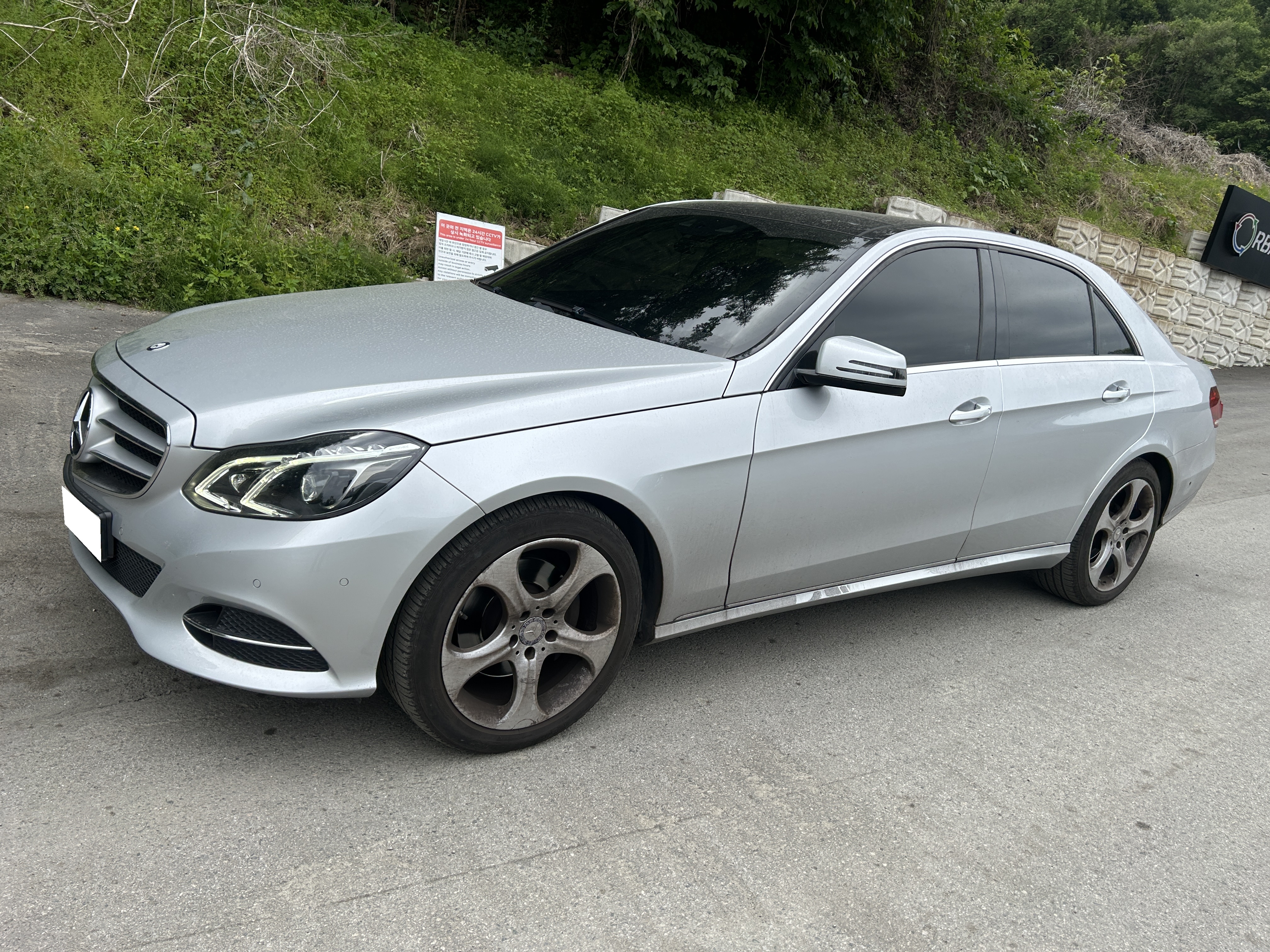 2014 Benz E-Class W212 E350 4MATIC (S/N: 842902)