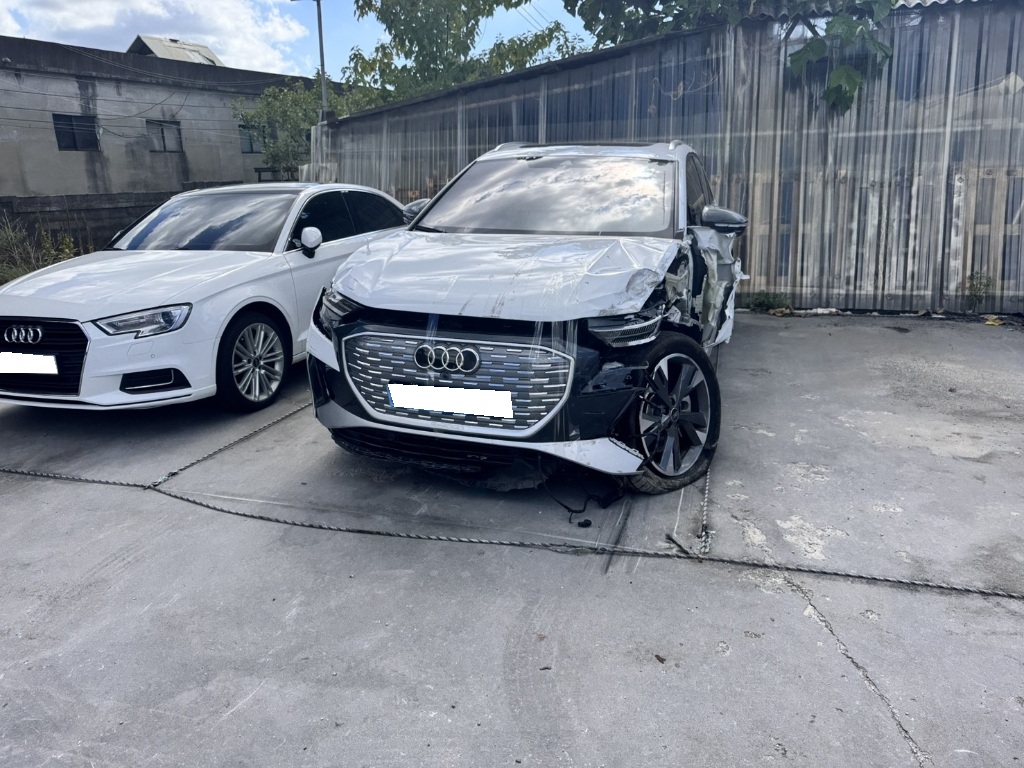 [Reserved]2023 Audi Q4 e-tron 40 Sportback Premium (079034) pre-producted