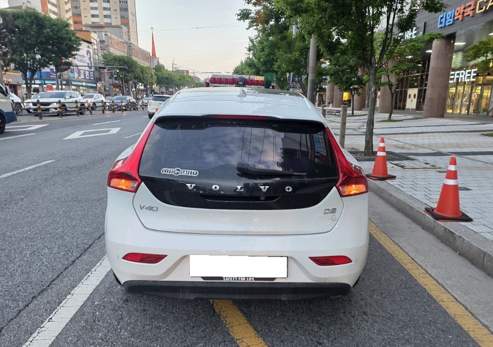 2014 Volvo V40 D2 (111003) pre-producted