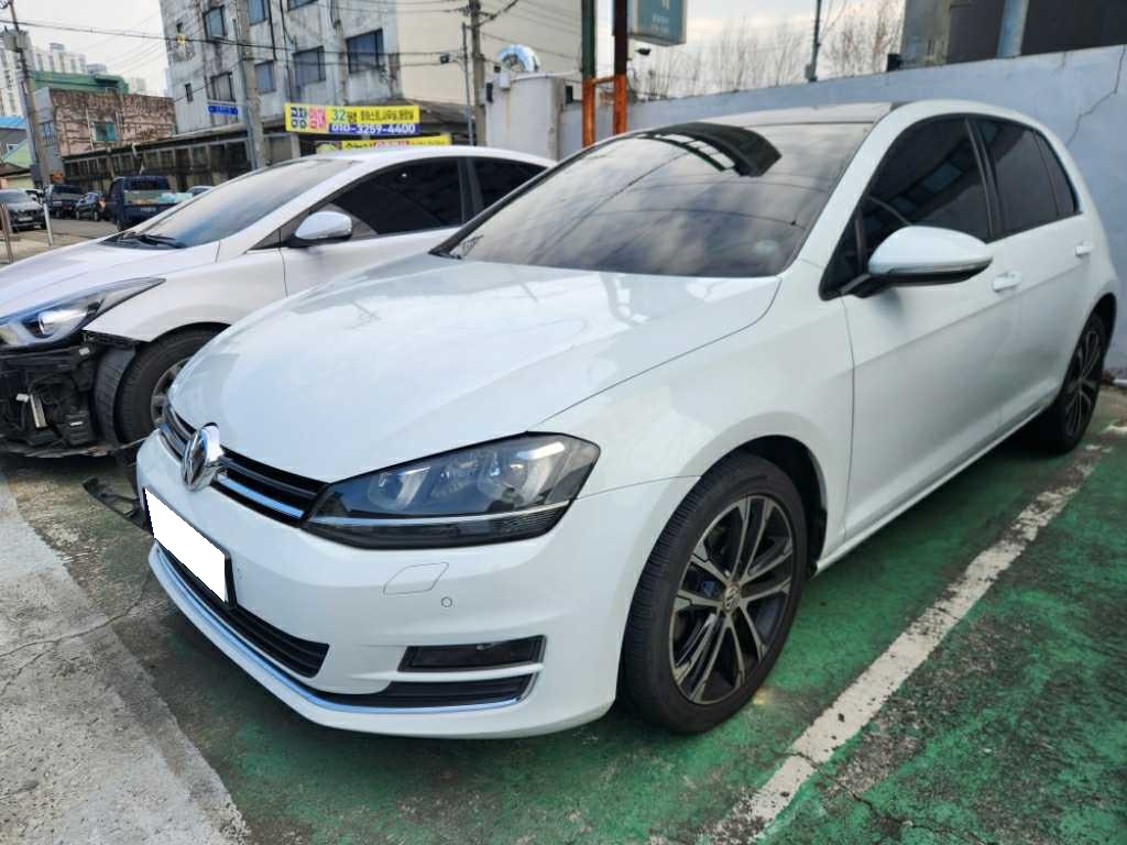 2015 Volkswagen Golf 7th gen 2.0 TDI (086332) pre-producted