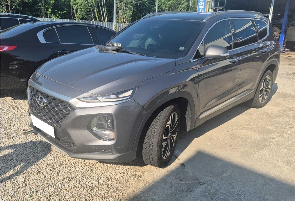 2019 Santa Fe TM Diesel 2.0 4WD Prestige (074816) pre-producted