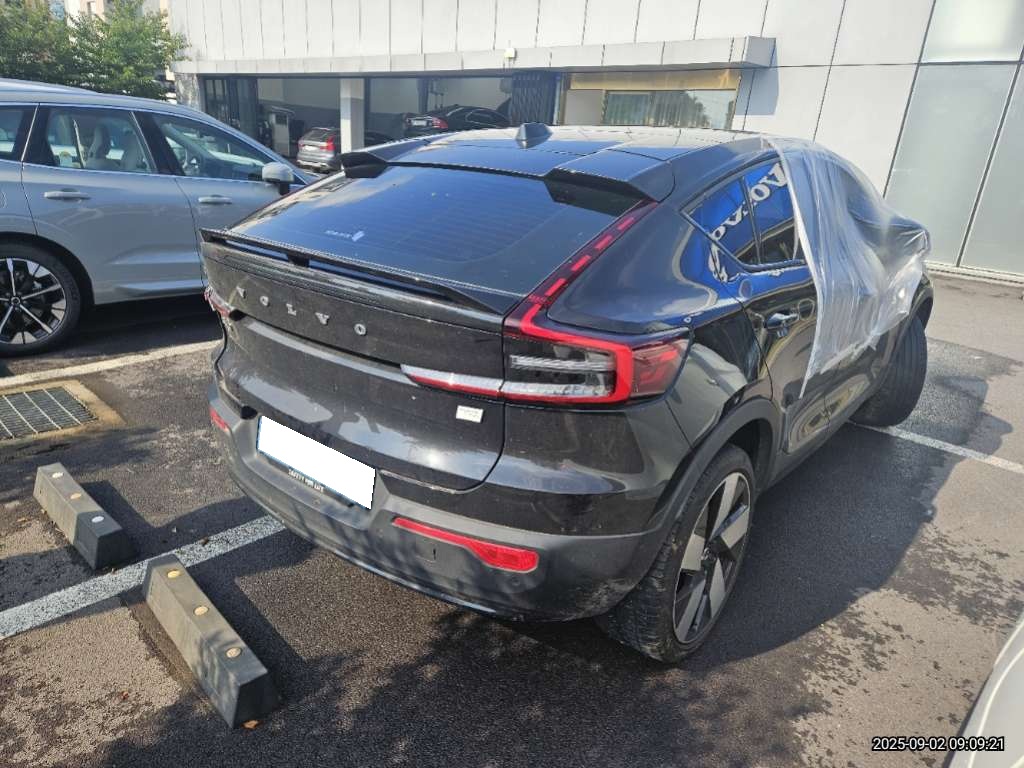 2024 Volvo C40 Recharge Twin Ultimate AWD (108098) pre-producted