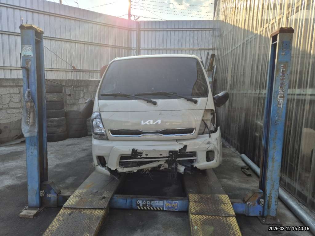 2023 The New Bongo 3 1.0-ton King Cab (712168) pre-producted